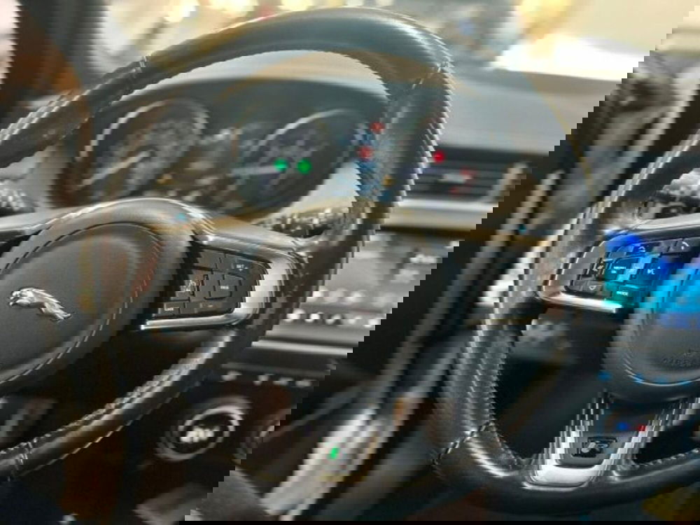 Jaguar E-Pace usata a Modena (15)