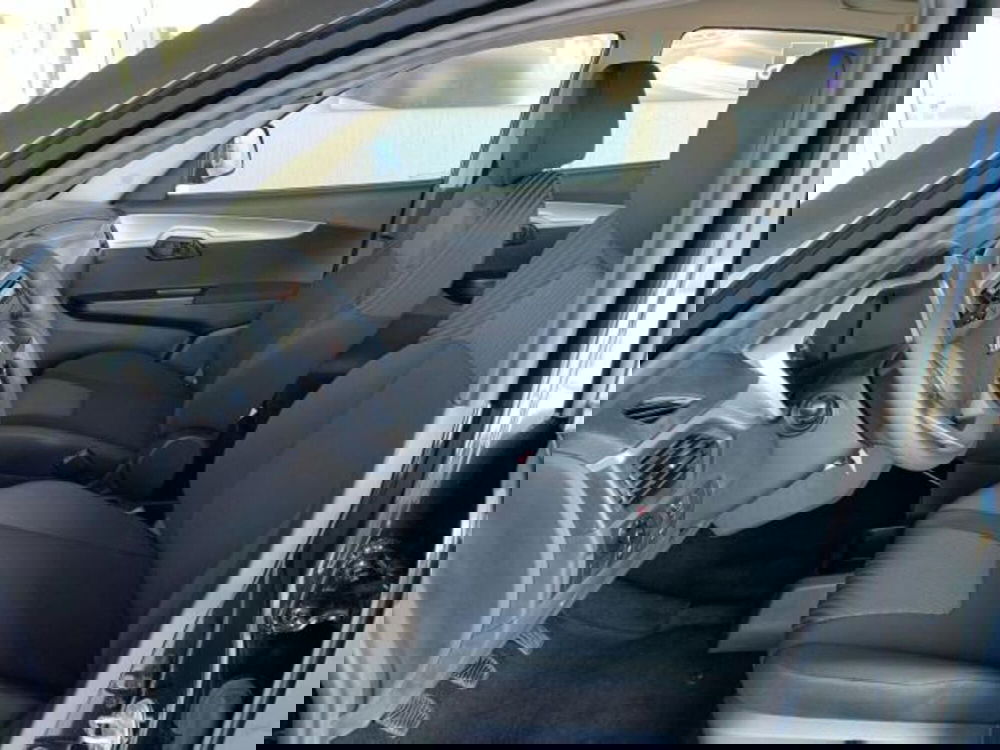 Mahindra KUV100 nuova a Trieste (10)