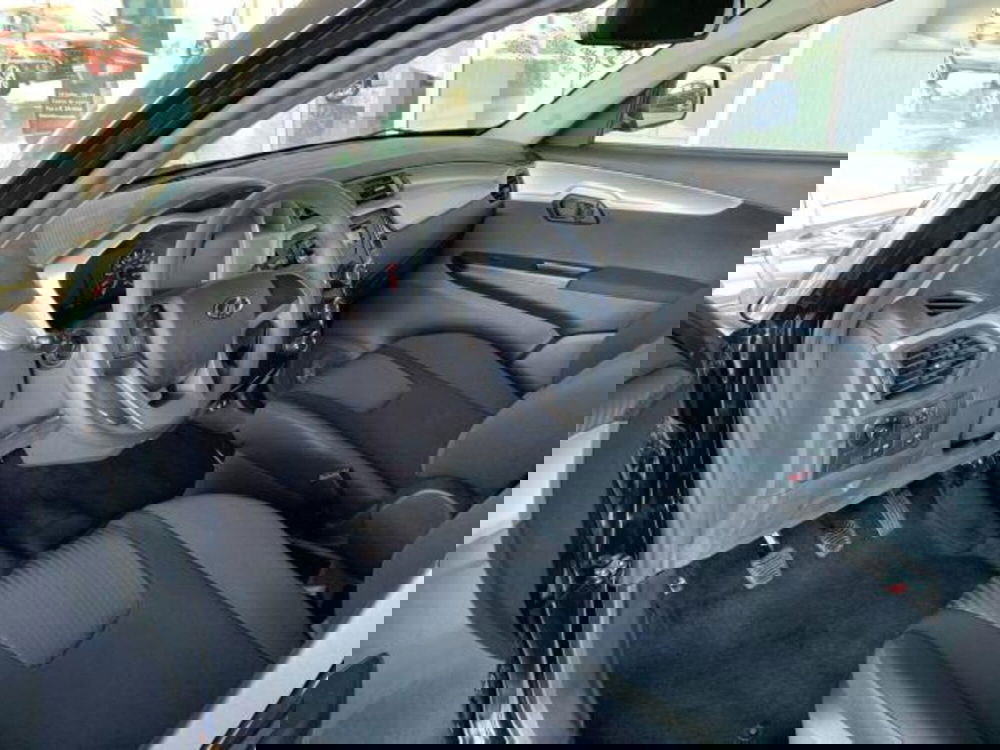 Mahindra KUV100 nuova a Trieste (11)