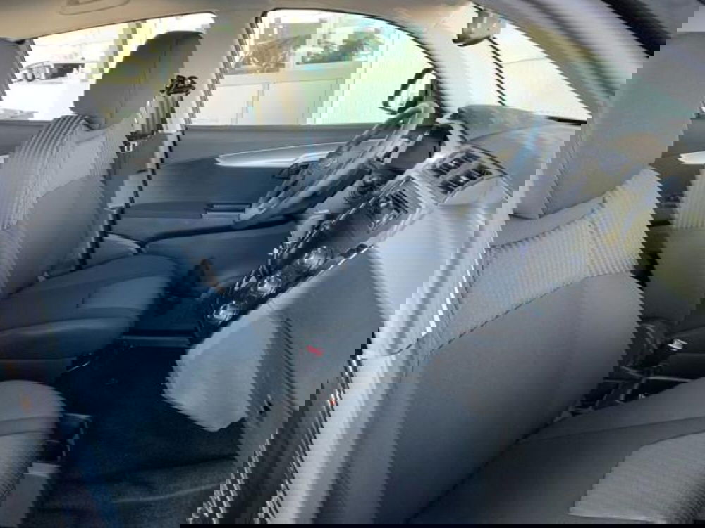 Mahindra KUV100 nuova a Trieste (13)