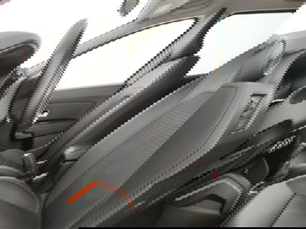 Dacia Duster usata a Bari (13)