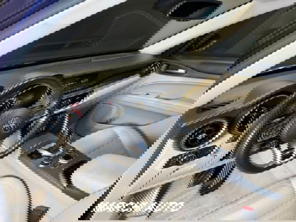 Alfa Romeo Stelvio usata a Perugia (10)