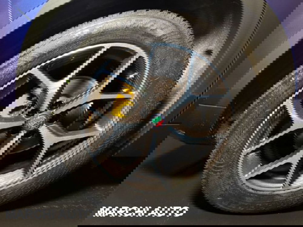 Alfa Romeo Stelvio usata a Perugia (9)