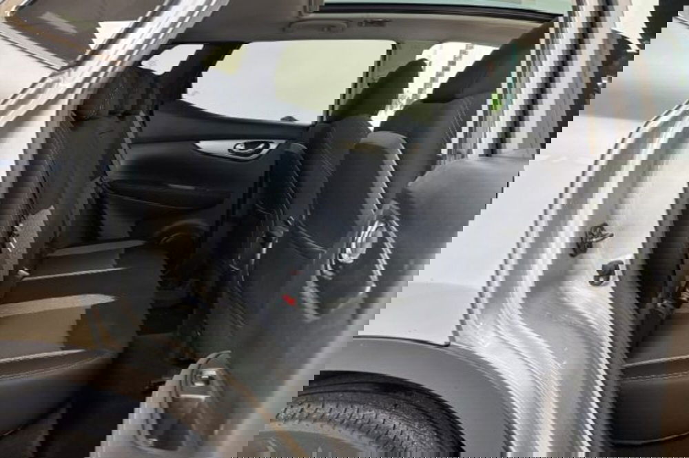 Nissan Qashqai usata a Latina (11)