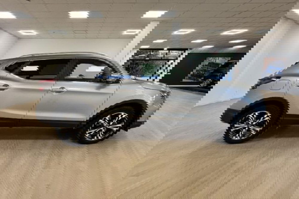 Nissan Qashqai usata a Latina (4)