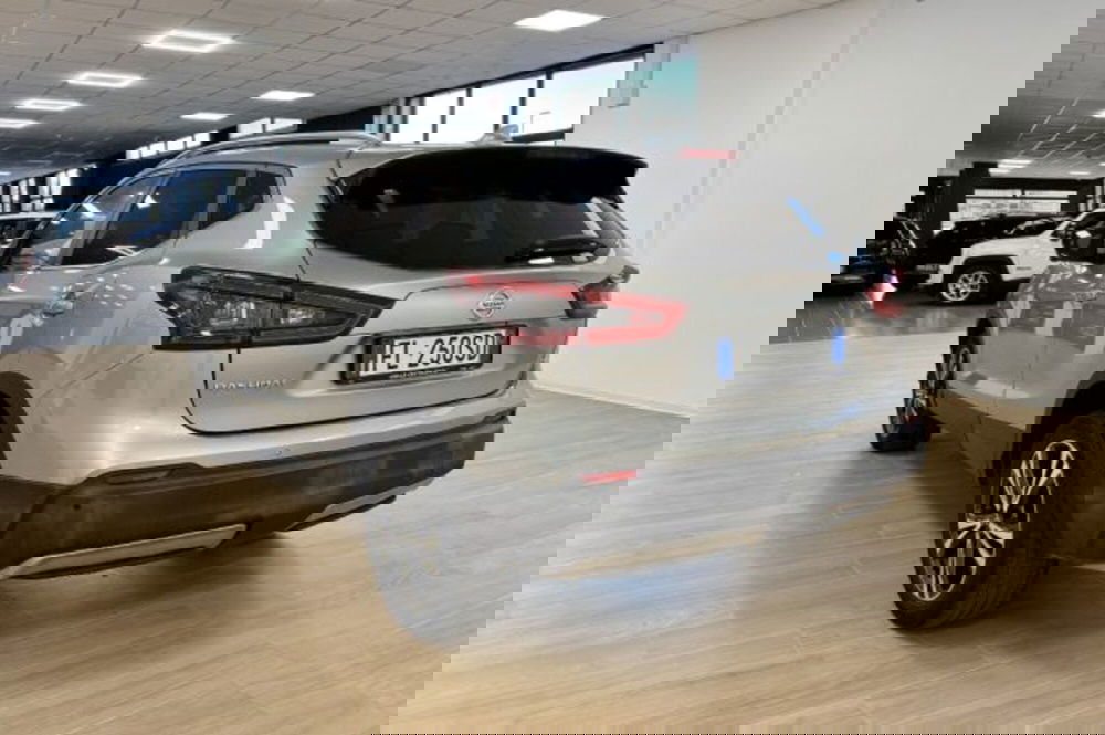 Nissan Qashqai usata a Latina (5)