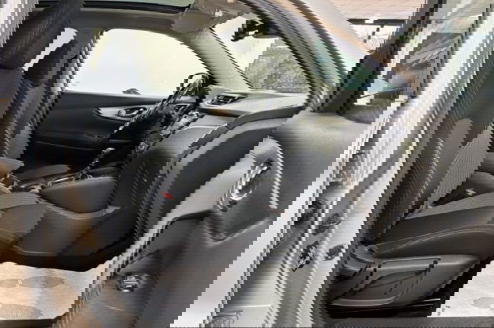 Nissan Qashqai usata a Latina (8)