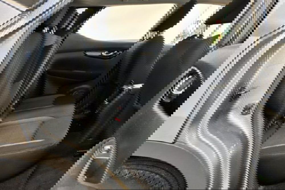 Nissan Qashqai usata a Latina (10)