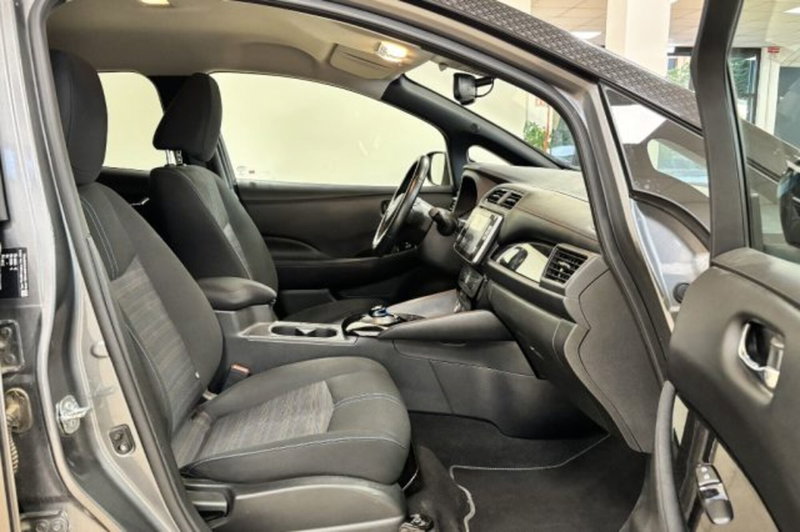 Nissan Leaf usata a Latina (8)
