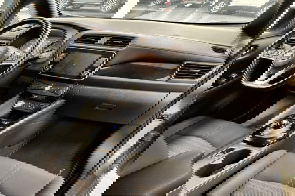 Nissan Leaf usata a Latina (9)