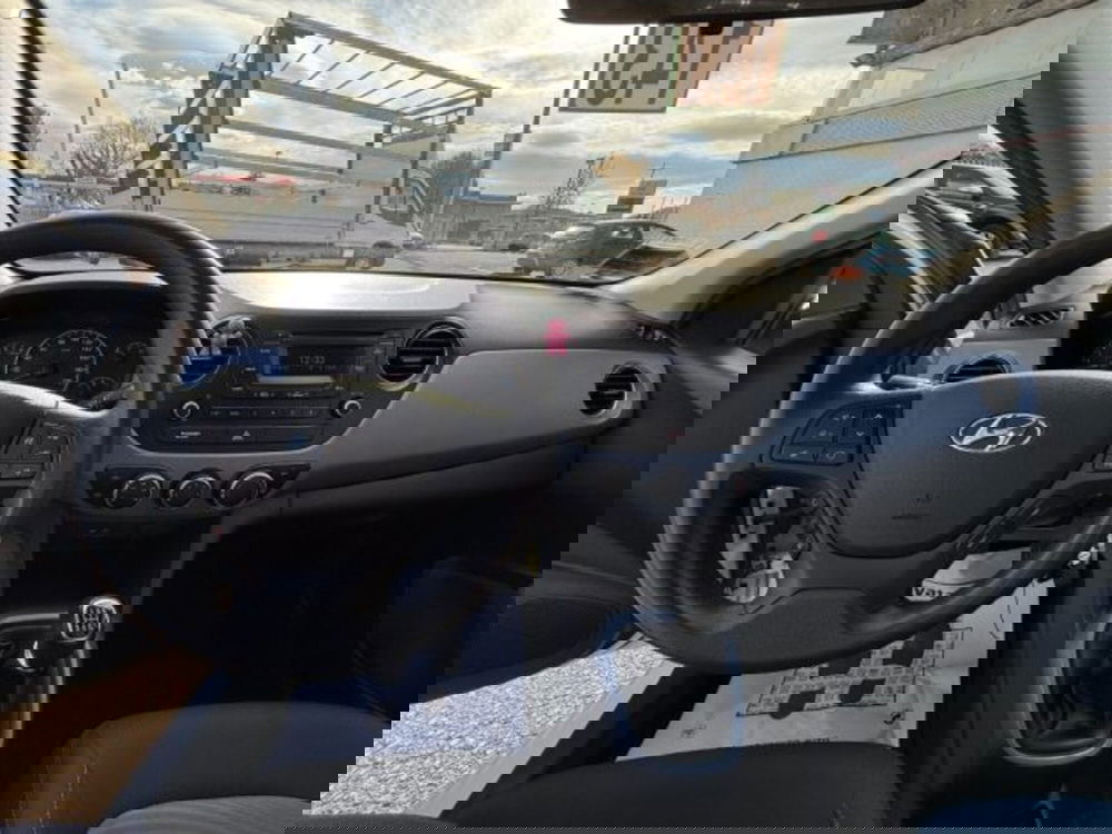 Hyundai i10 usata a Lucca (10)