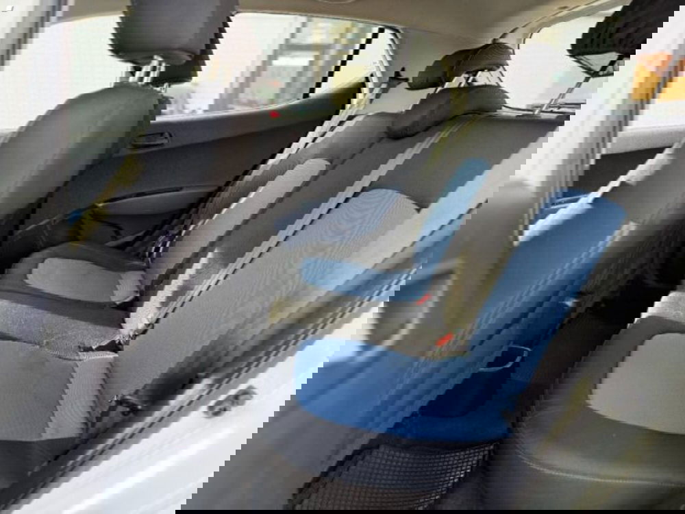 Hyundai i10 usata a Lucca (8)