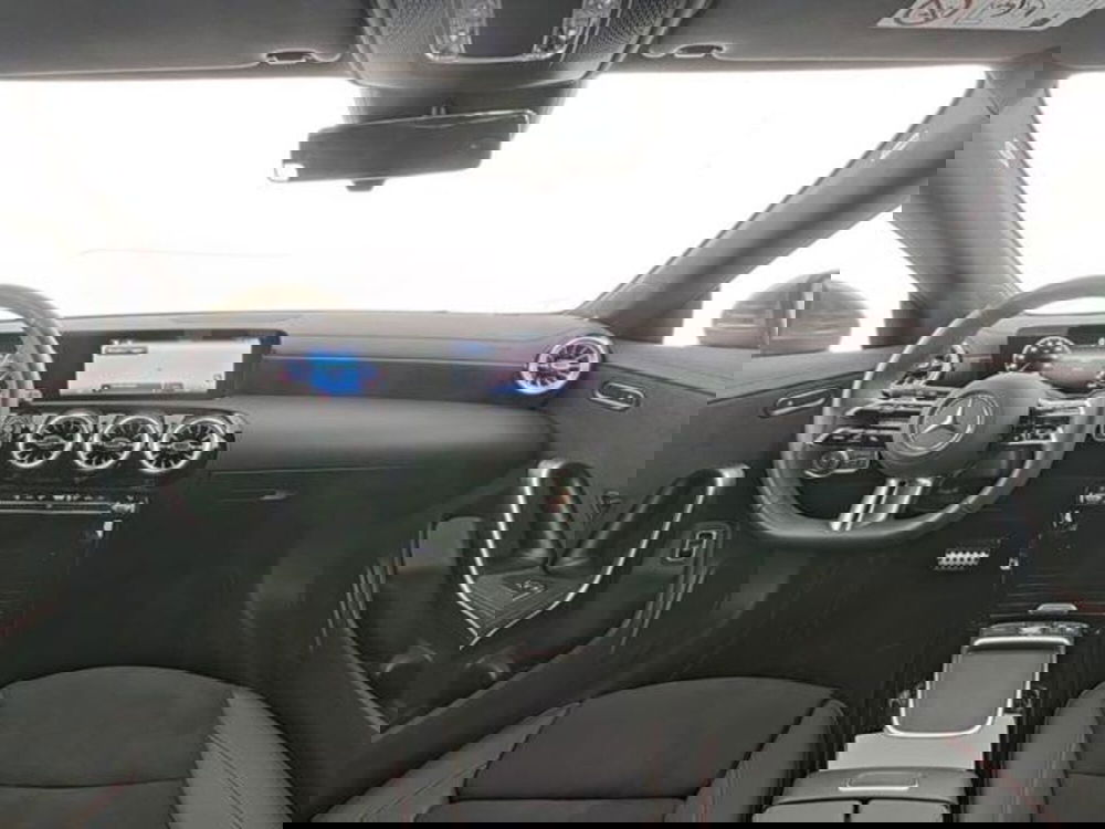 Mercedes-Benz CLA Shooting Brake usata a Milano (6)