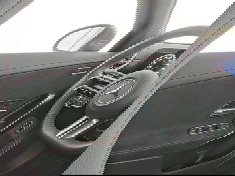 Mercedes-Benz CLA Shooting Brake usata a Milano (9)