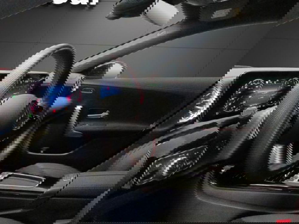 Mercedes-Benz CLA Shooting Brake usata a Milano (13)