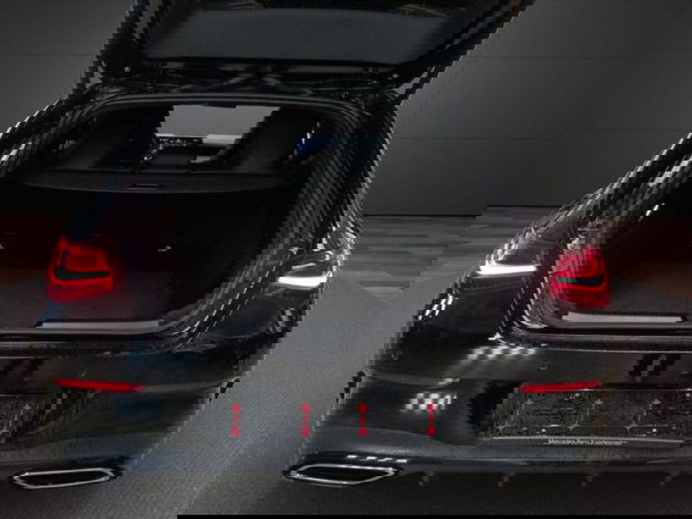 Mercedes-Benz CLA Shooting Brake usata a Milano (16)