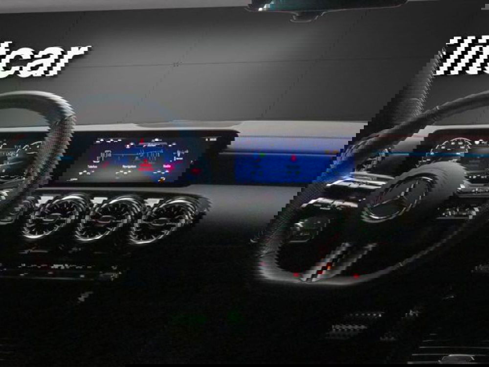 Mercedes-Benz CLA Shooting Brake usata a Milano (8)