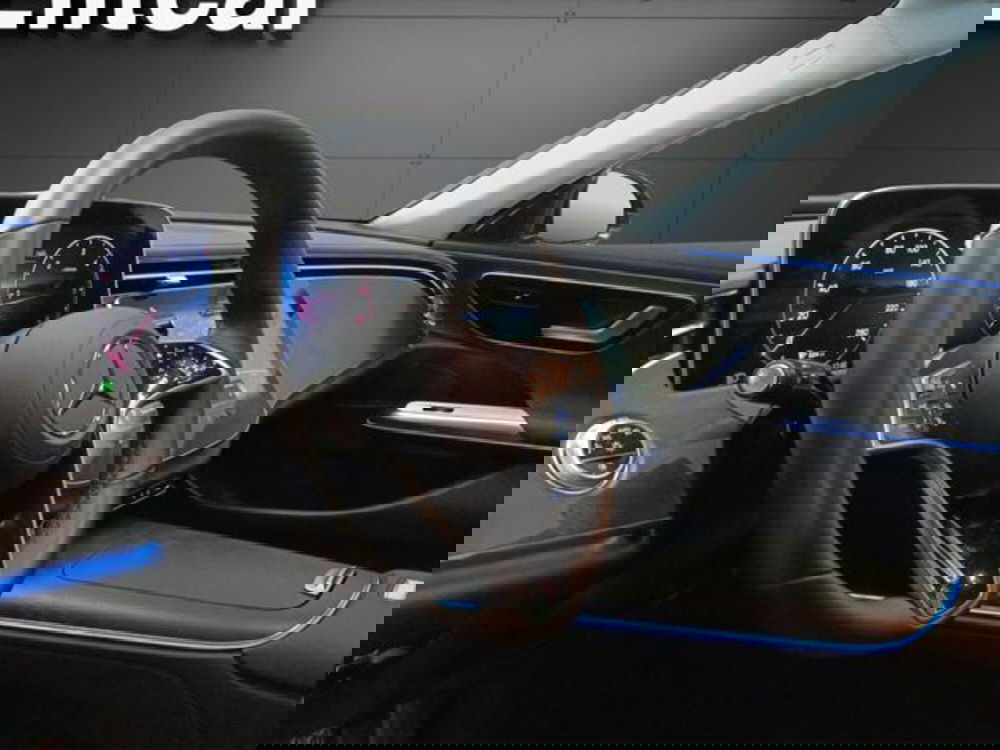 Mercedes-Benz Classe E usata a Milano (11)