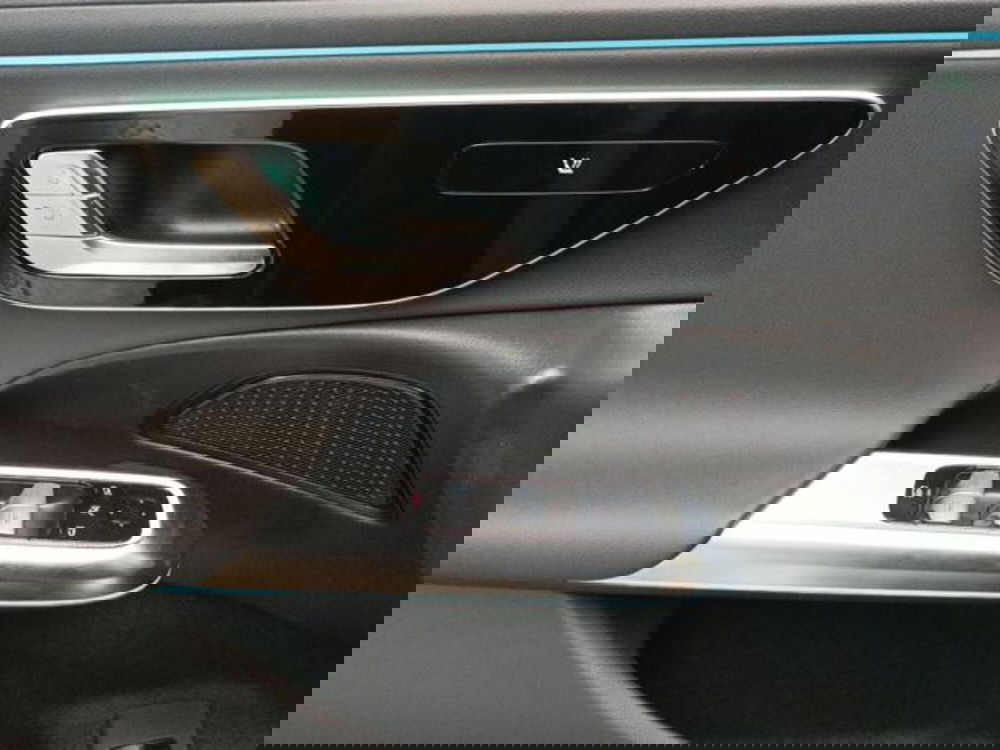 Mercedes-Benz Classe E usata a Milano (15)