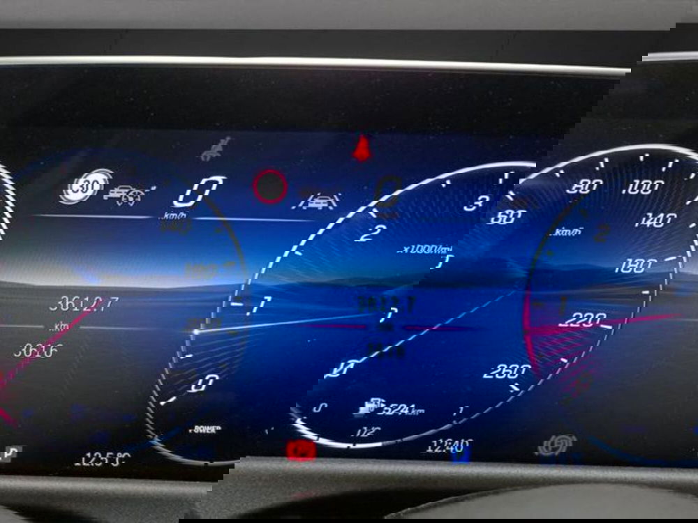 Mercedes-Benz Classe E usata a Milano (16)
