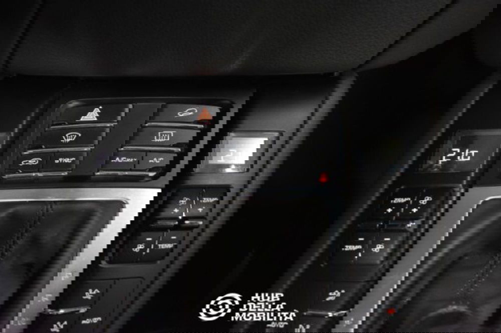 Porsche Macan usata a Perugia (14)