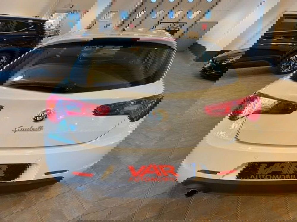 Alfa Romeo Giulietta usata a Cuneo (5)