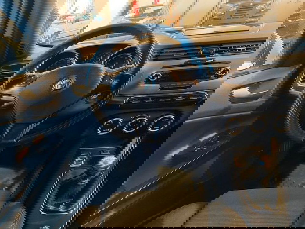 Alfa Romeo Giulietta usata a Cuneo (7)