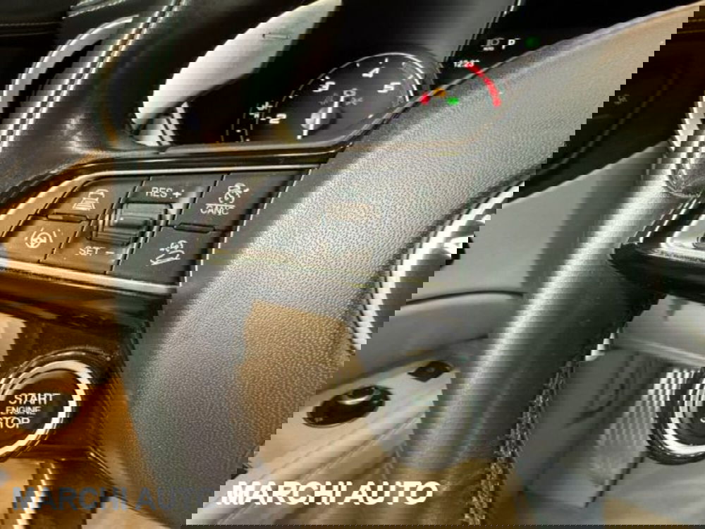 Alfa Romeo Stelvio usata a Perugia (14)