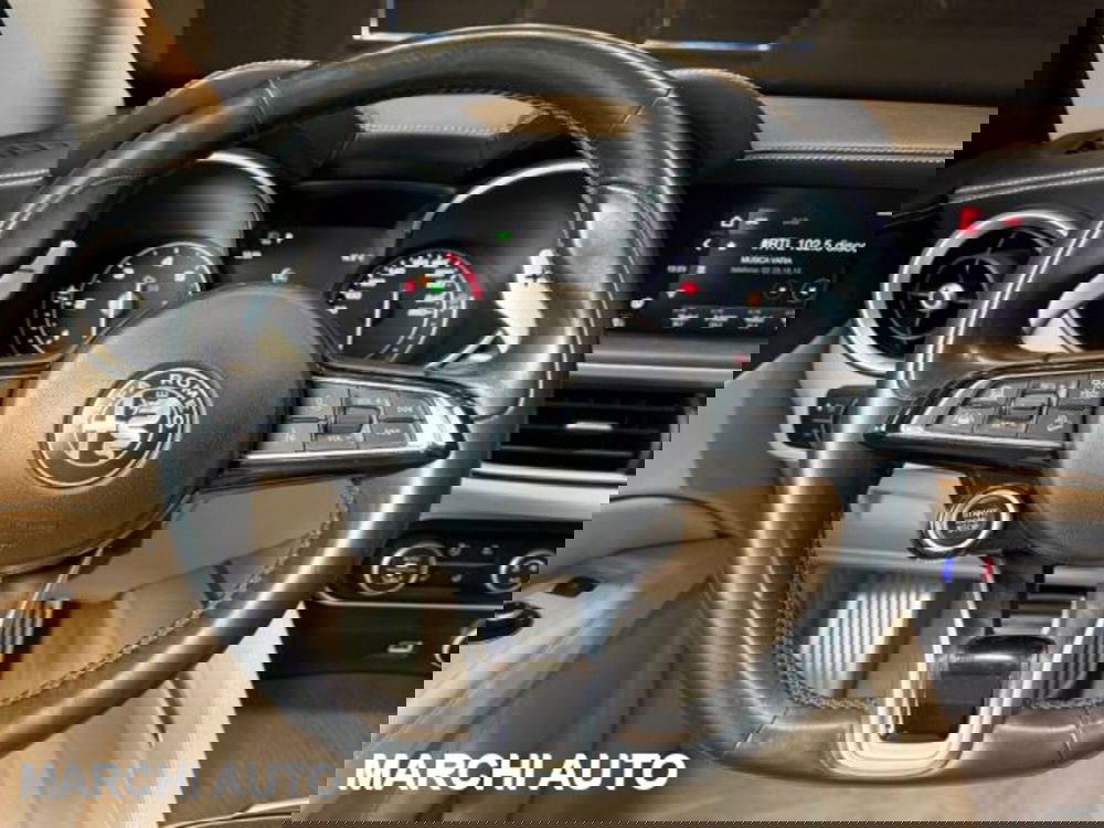 Alfa Romeo Stelvio usata a Perugia (15)