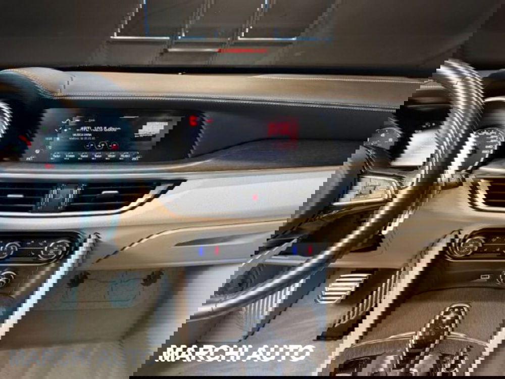 Alfa Romeo Stelvio usata a Perugia (19)