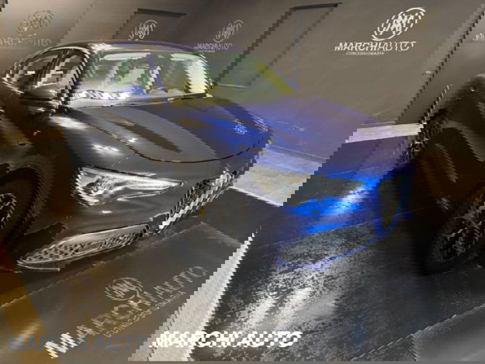 Alfa Romeo Stelvio usata a Perugia (3)