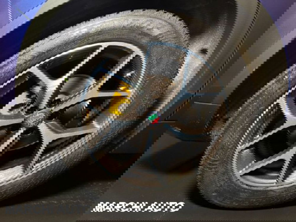 Alfa Romeo Stelvio usata a Perugia (9)