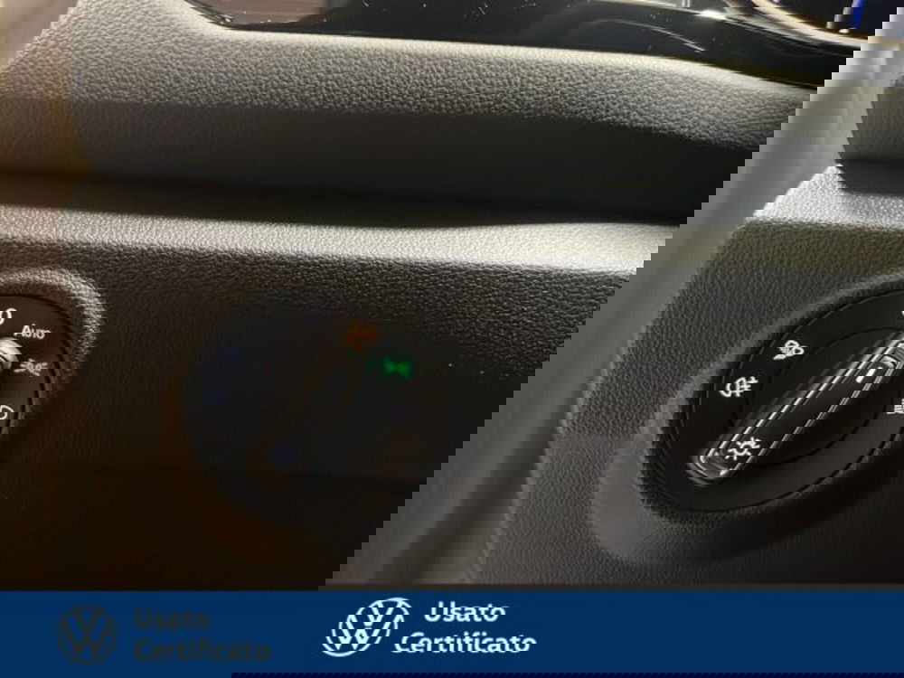 Volkswagen T-Roc nuova a Vicenza (17)