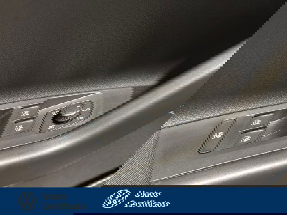 Volkswagen Taigo nuova a Vicenza (12)