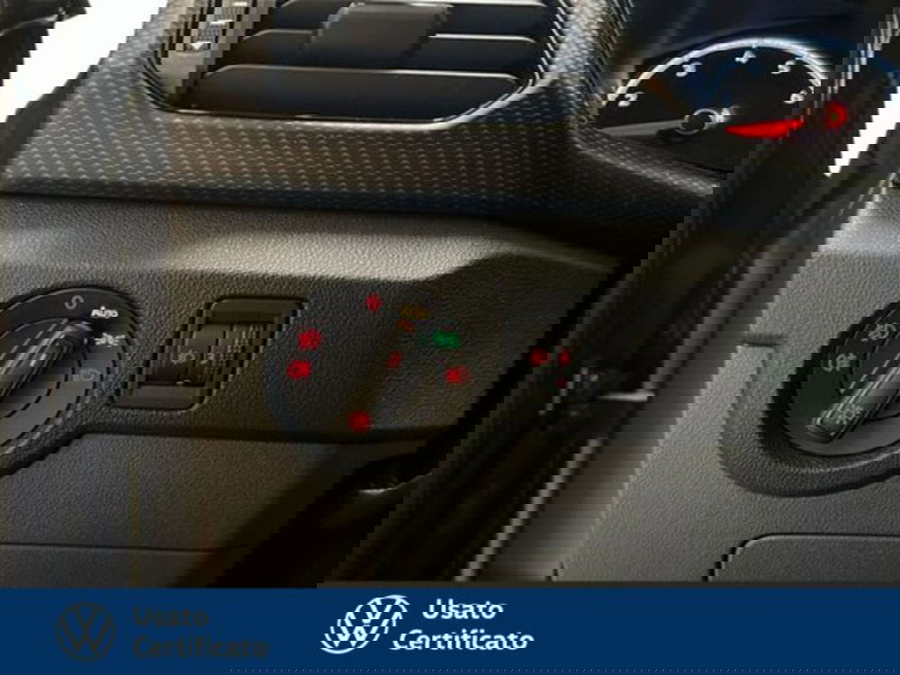 Volkswagen T-Cross usata a Vicenza (12)