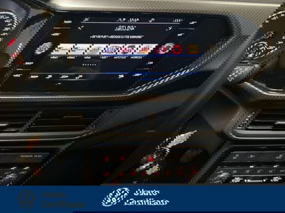 Volkswagen T-Cross usata a Vicenza (14)