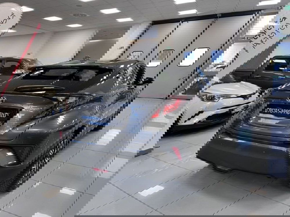 Toyota Toyota C-HR usata a Prato (5)