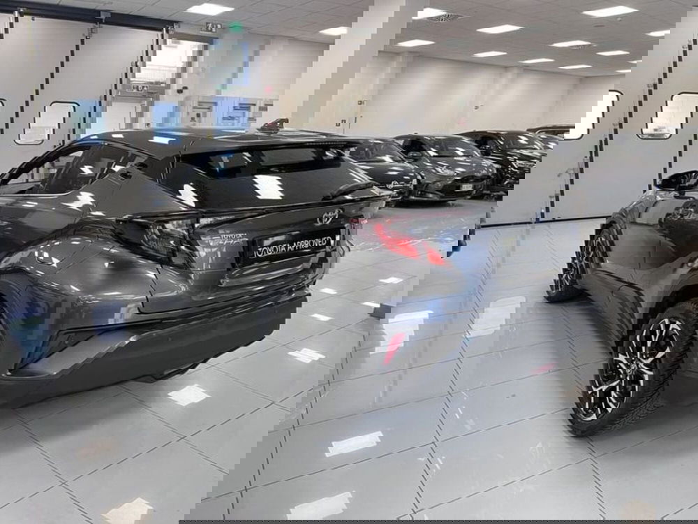 Toyota Toyota C-HR usata a Prato (6)