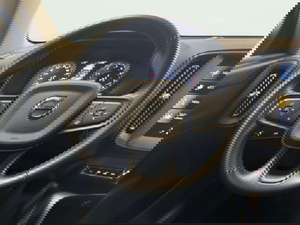 Volvo XC40 usata a Firenze (16)