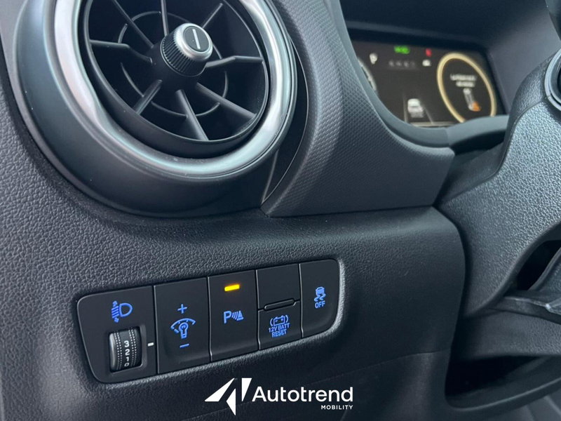 Hyundai Kona usata a Bari (16)