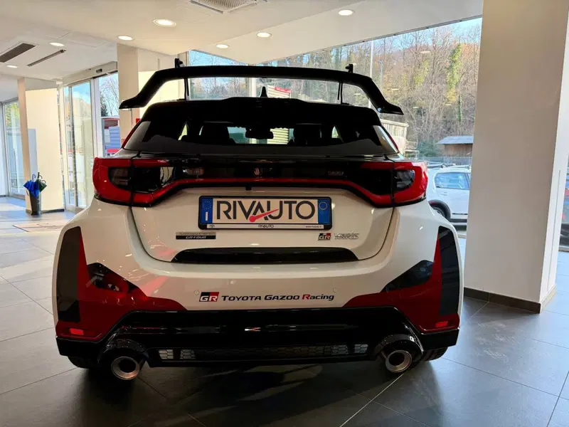 Toyota GR Yaris nuova a Como (4)