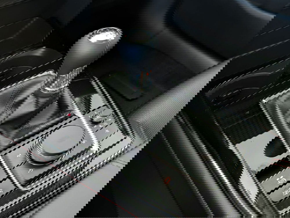 Mazda CX-30 nuova a Napoli (10)