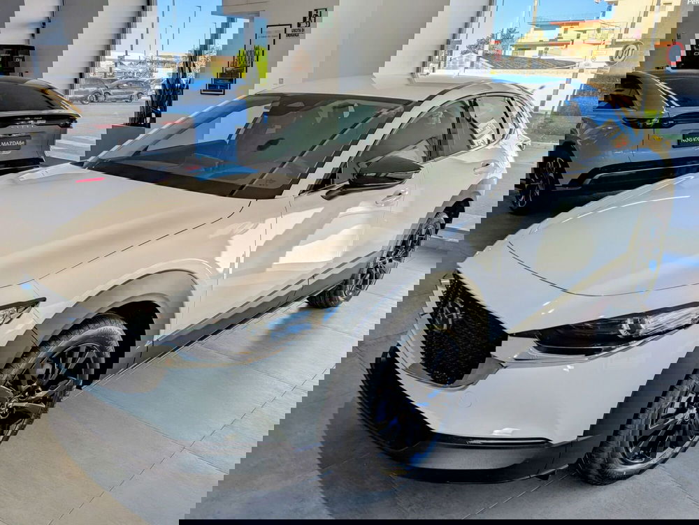 Mazda CX-30 nuova a Napoli (3)