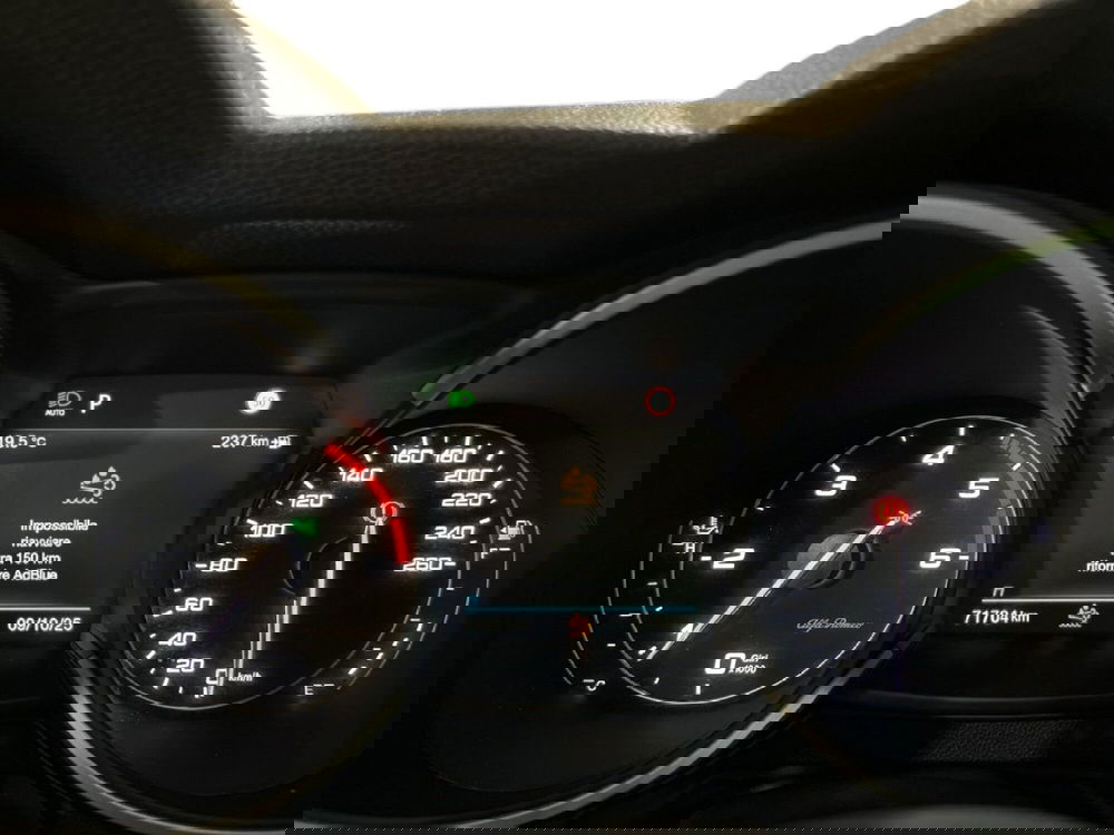 Alfa Romeo Stelvio usata a Torino (15)