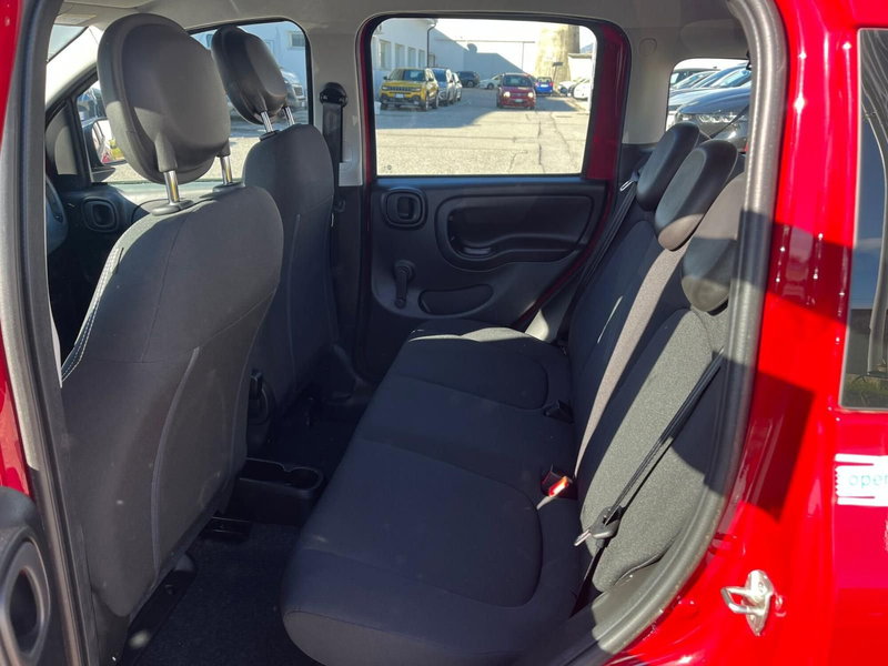 Fiat Panda Cross nuova a Milano (13)
