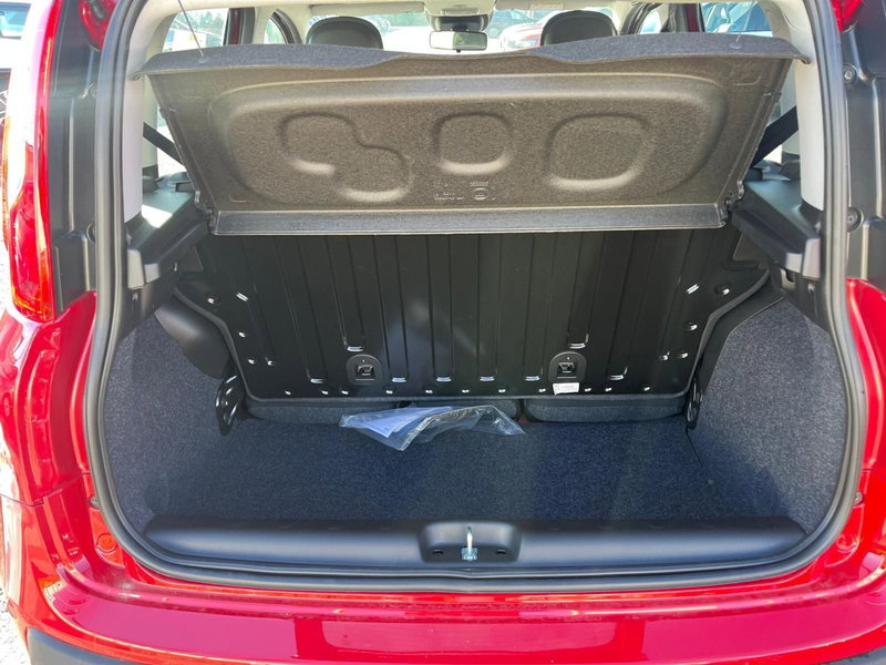 Fiat Panda Cross nuova a Milano (9)