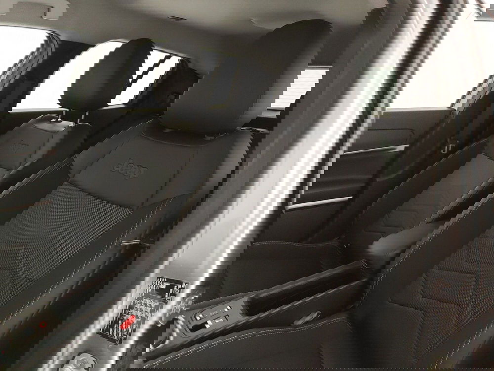 Jeep Avenger usata a Caserta (15)