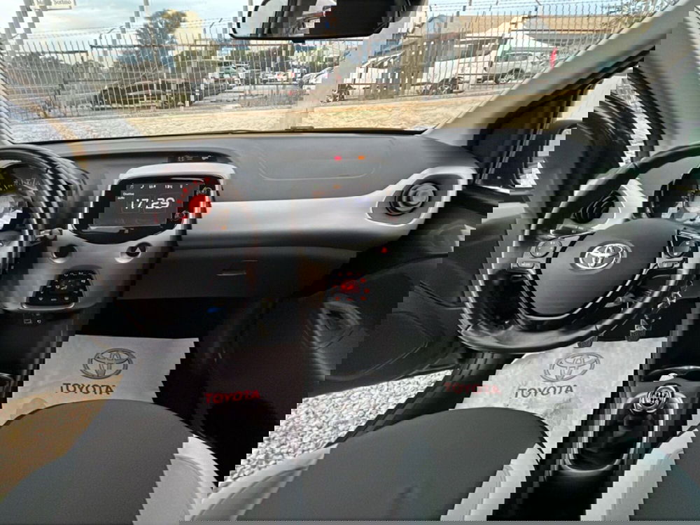 Toyota Aygo usata a Catania (9)