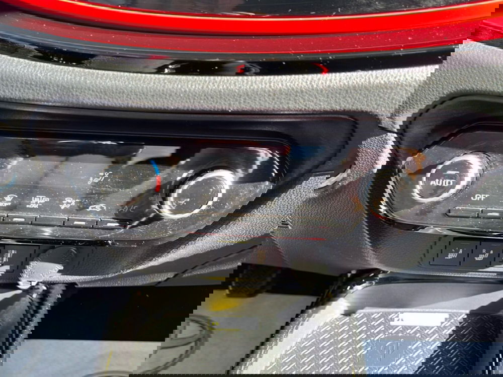 Toyota Aygo X usata a Ragusa (14)