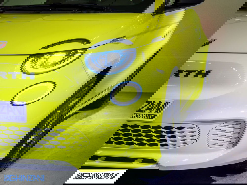 Abarth 500e Cabrio nuova a Bergamo (16)